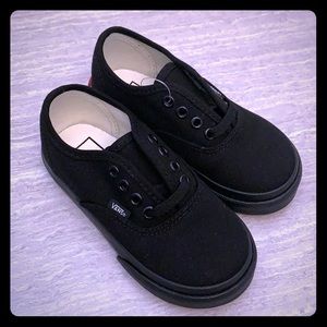 All black toddler Vans